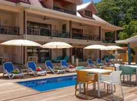 CocoLux Luxury Apartments
