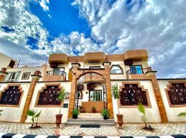 TheCastle Hotel, hotel in Dahab