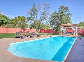 Vintage Las Vegas Oasis Less Than 3 Mi to the Strip!