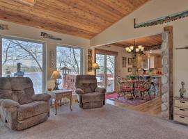 Airy Cottage with Dock and Views on Buffalo Lake!、Montelloのホテル