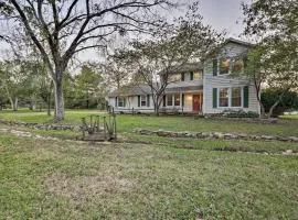 Country Club Charmer with Yard about 18 Mi to Nashville!