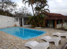 Chacara Recanto do Carlão, vakantiehuis in Biritiba-Mirim