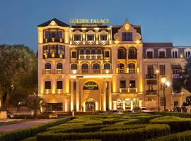 Golden Palace Batumi Hotel & Casino, hotel in Old Boulevard , Batumi