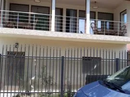 Casa Nina -camere si apartament