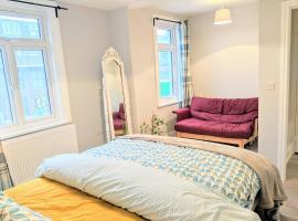 TopHome West Hampstead, holiday home in London