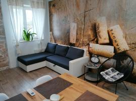 Apartment Anda, hotel para famílias em Drinovci
