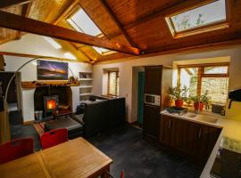 Beili Glas Cottage, hotel with parking in Pontardawe