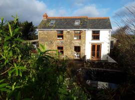 Butterfly Cottage, pet-friendly hotel in Redruth