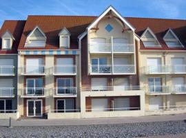 APPARTEMENT FACE A LA MER 6 PERSONNES, hotel in Cayeux-sur-Mer
