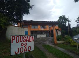 POUSADA DO JOAO, міні-готель з рестораном у місті Жуїз-ді-Фора