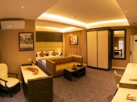 Parkway Inn Hotel & Spa, hotelli kohteessa Baku alueella Yasamal 