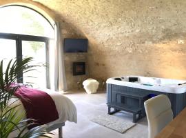 Paradise Love In Provence - loft en pierres - spa privatif, hotel u gradu Reillanne