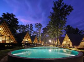 Kottawatta River Bank Resort, glamping en Udawalawe