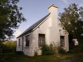 Wild Kerry Lodge, holiday home in Glenbeigh
