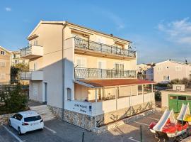 Apartments Proto, pet-friendly hotel in Primošten