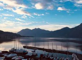 Mamma Ciccia - Lake front apartment, beach and swimming pool