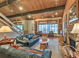 Tahoe Townhome Dreamin about 3 Miles to Lake and Skiing!