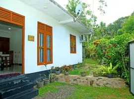 Global Lake Villa Hikkaduwa