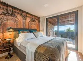 Paradiso Apartment with Private Jacuzzi and Terrace