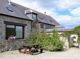 Auchingoul Cottage - Beautiful Cosy Place near woodland walks and the river, hotel in Marnoch