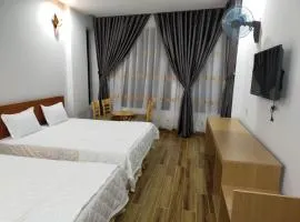 Hotel Hiệp Thành、トゥイホアにあるTuy Hoa Airport - TBBの周辺ホテル