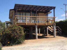 Cabañas Chuden, hotel v destinaci Guanaqueros