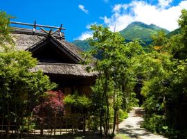 Yufuin Hoteiya, hotel di Yufuin