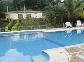 Finca Turística Santa Bárbara, hotel v destinaci Melgar