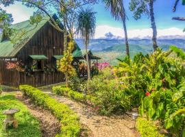 Casa Campestre estilo Chalet Los Pirineos - Cerca a Cali, hotell i Cali