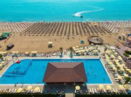 Хотел Адмирал - Ултра ол инклузив и частен плаж, хотел в района на Първа линия, Златни пясъци, Златни пясъци