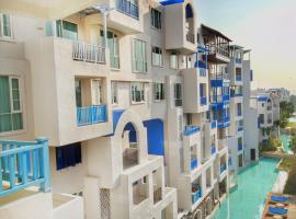 Chelona huahin beachfront condominium, apartment in Khao Tao