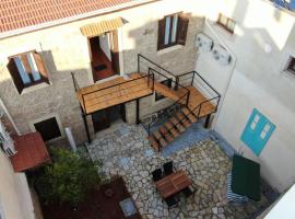 Jasmine Lodge, inn in Mağusa