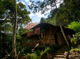 Chirapa Manta Amazon Lodge, Hotel in Lamas
