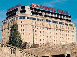 Crowne Plaza Hotel-Niagara Falls/Falls View, an IHG Hotel, hotell i Niagara Falls