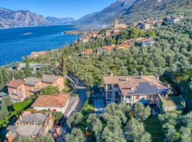 Casa Maya – hotel w Brenzone sul Garda