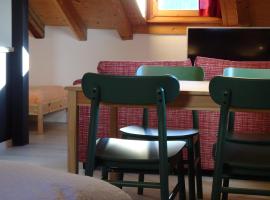 B&B Chasa Arfusch, hotel near Piz Buin, Ardez