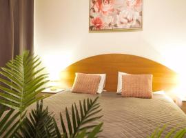 Luxury Suites - Tatari by Rikas Hotels, отель в Таллине