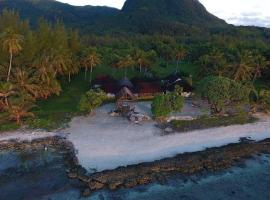 Tifaifai Et Café Huahine, B&B in Fare