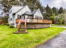 HATS House, holiday rental in Coos Bay