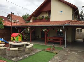 Tünde Vendégház, hotel v destinaci Tiszakécske