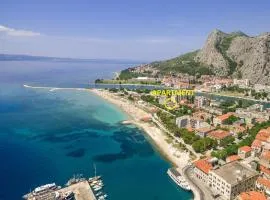 AP PUNTA next to sandy beach, apartment with garden