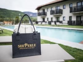 Hotel Landgasthof Weingut Seeperle, h&ocirc;tel pr&egrave;s de la plage &agrave; Caldaro