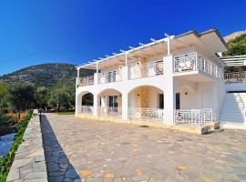 Villa Diana، فندق رخيص في Áyios Yeóryios