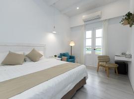 Blue White, hotel di Wujie