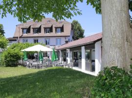 Pension Geerlisburg, B&B/chambre d'hôtes à Kloten