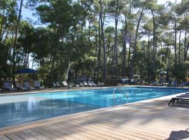 Green Resort, hotel amb aparcament a Ondres