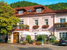 Sankt Aegyd am Neuwalde에 위치한 호텔 Gasthof Zum Niederhaus - Familie Perthold