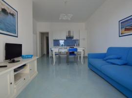 Holiday Apartments Azzurro Salento, hotel in Torre Vado