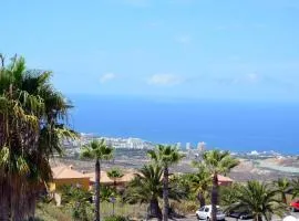 Superlative apartment with spectacular ocean views