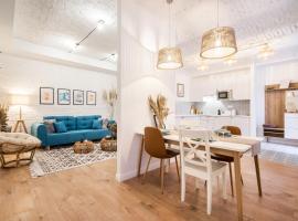 ROOMLI Boho Chic Apartments